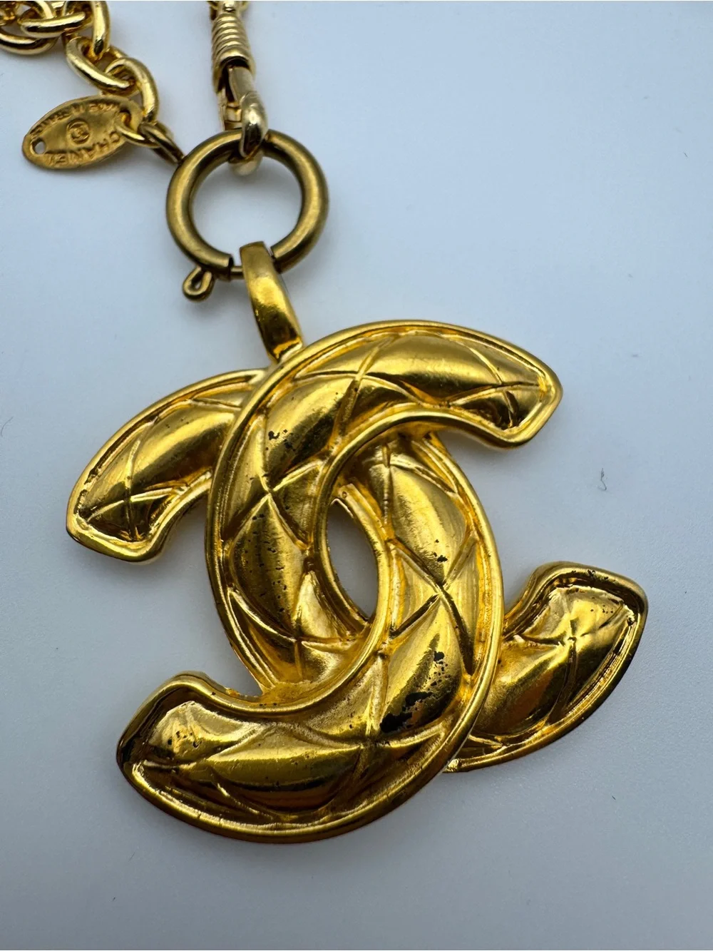 Vintage CHANEL quilted CC Pendant Necklace